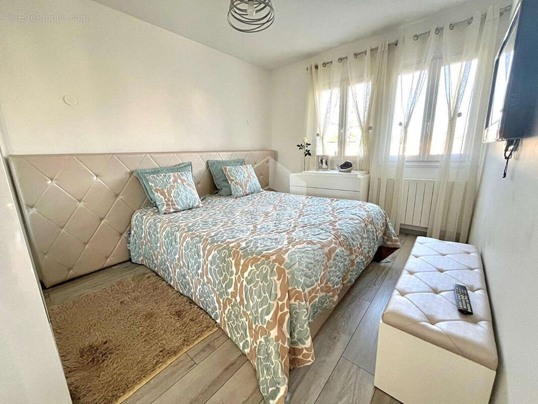 Maison à PONTAULT-COMBAULT