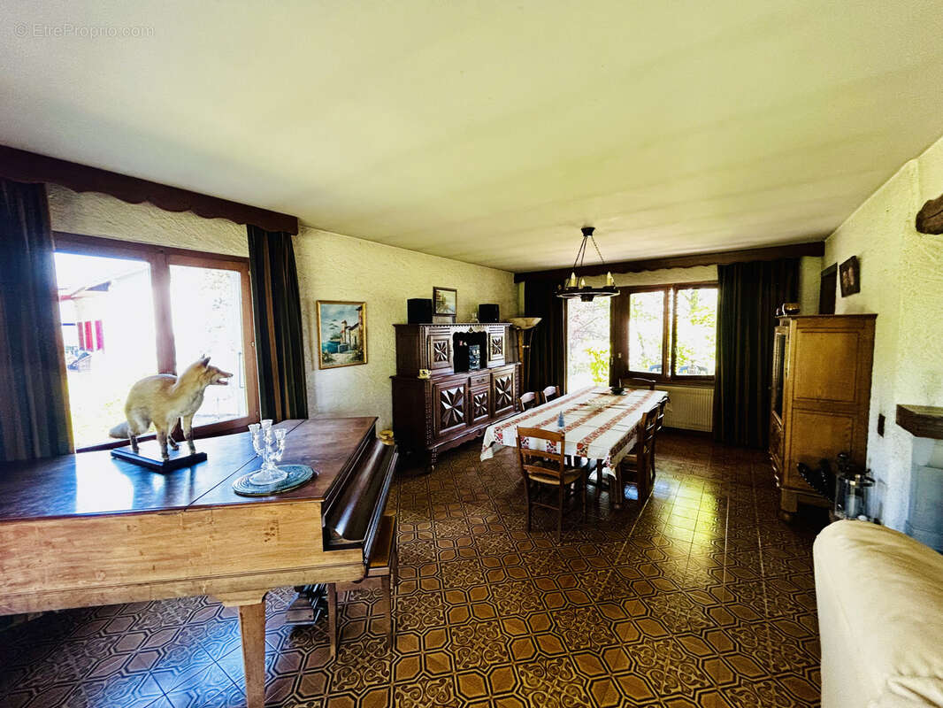 Maison à VIRY