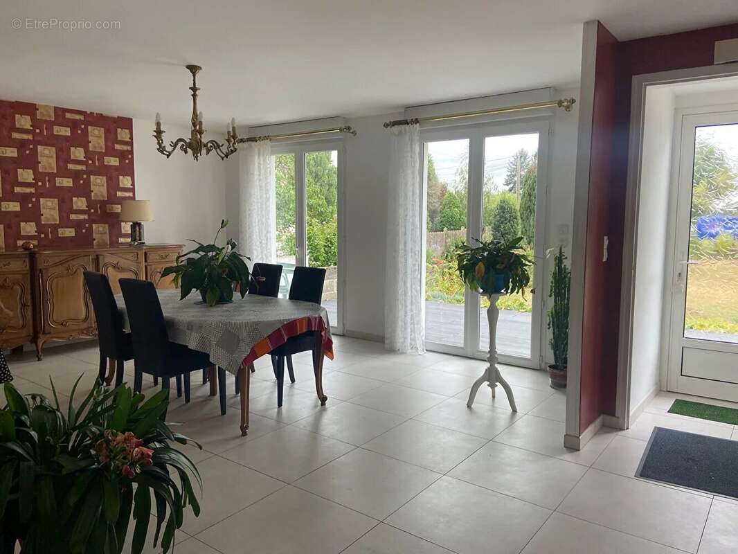 Maison Erbree 5 pièce(s) 117 m2 - photo 5