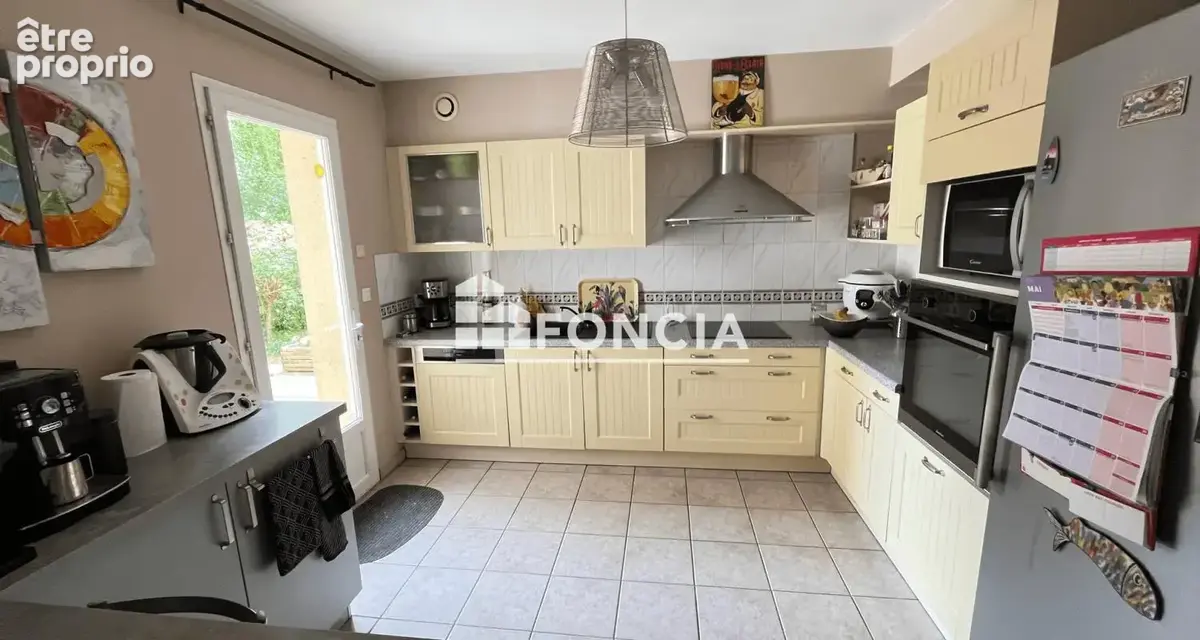 Propriété dans un parc boisé avec une demeure de 5 chambres + 1 bureau - photo 5