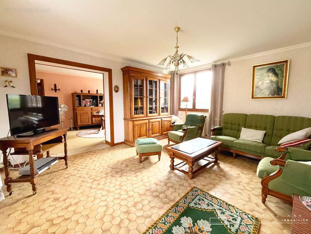 Maison à CASTERA-VERDUZAN