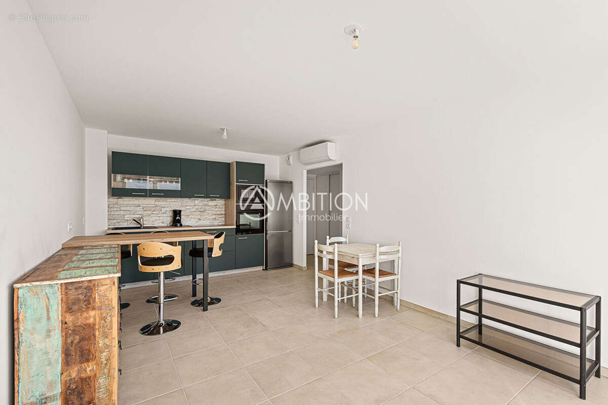 Appartement à PUGET-SUR-ARGENS