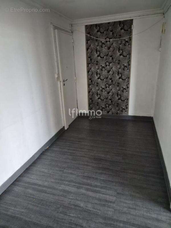 Appartement à MARSEILLE-4E