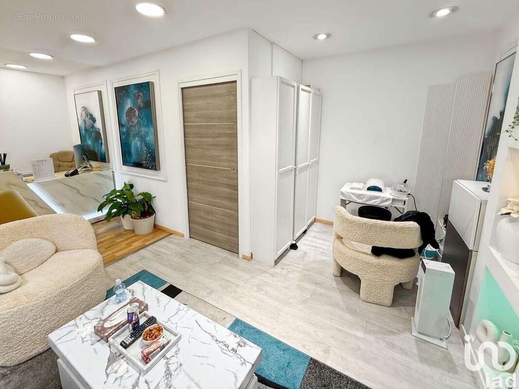 Photo 3 - Commerce à MARSEILLE-8E