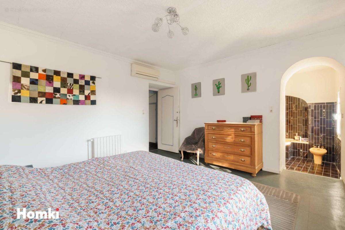 Maison à SAINT-MONTAN