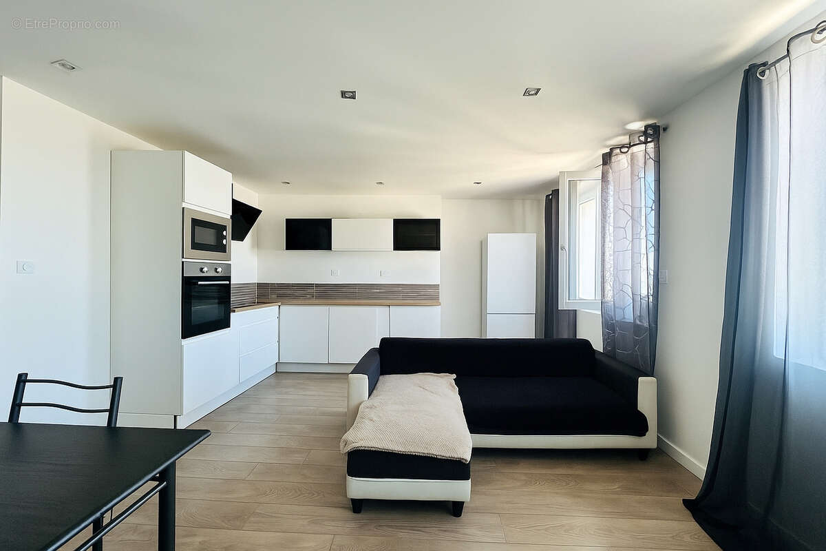 Appartement à SAINT-ETIENNE