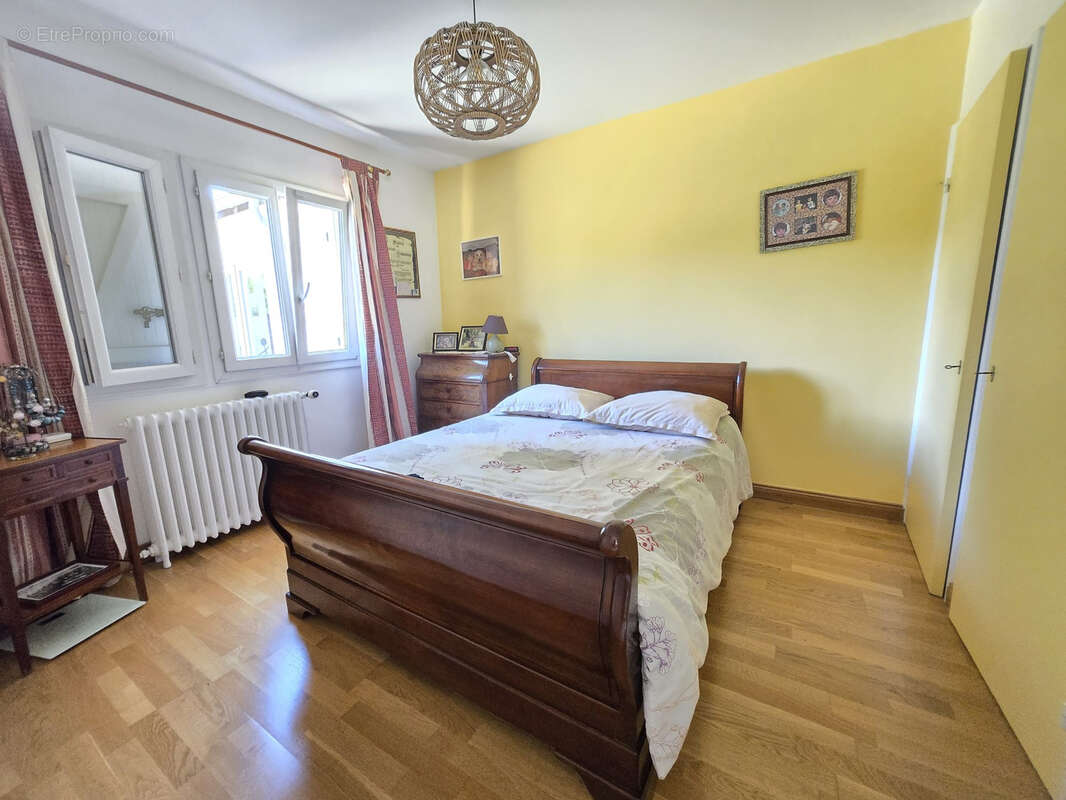 Maison à SAINT-SAUVEUR-SUR-ECOLE