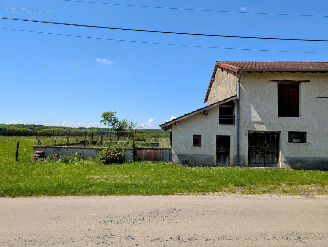 Maison à LA TRANCLIERE