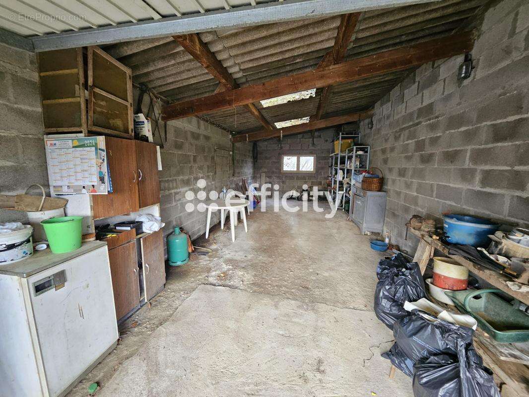 Maison à MAUPREVOIR