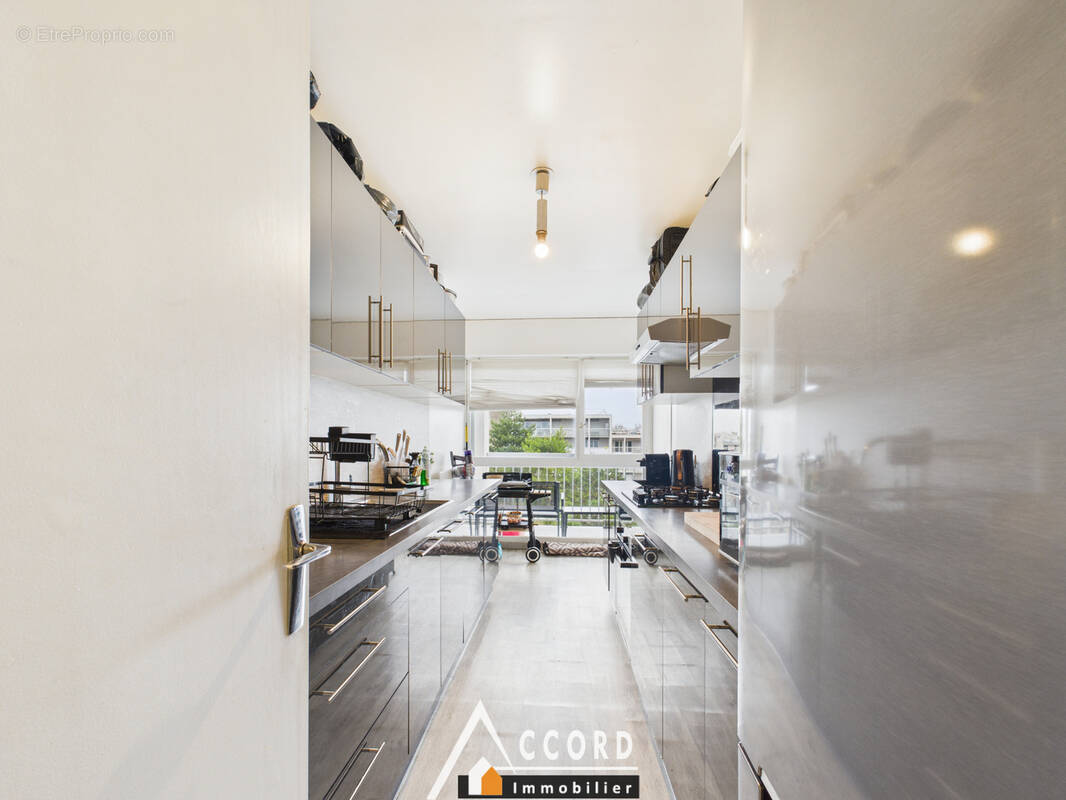 Appartement à SARTROUVILLE