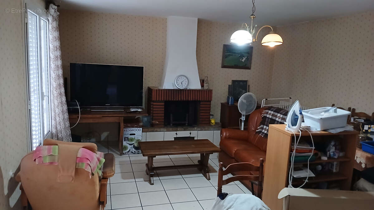 Maison à ANGLARDS-DE-SALERS