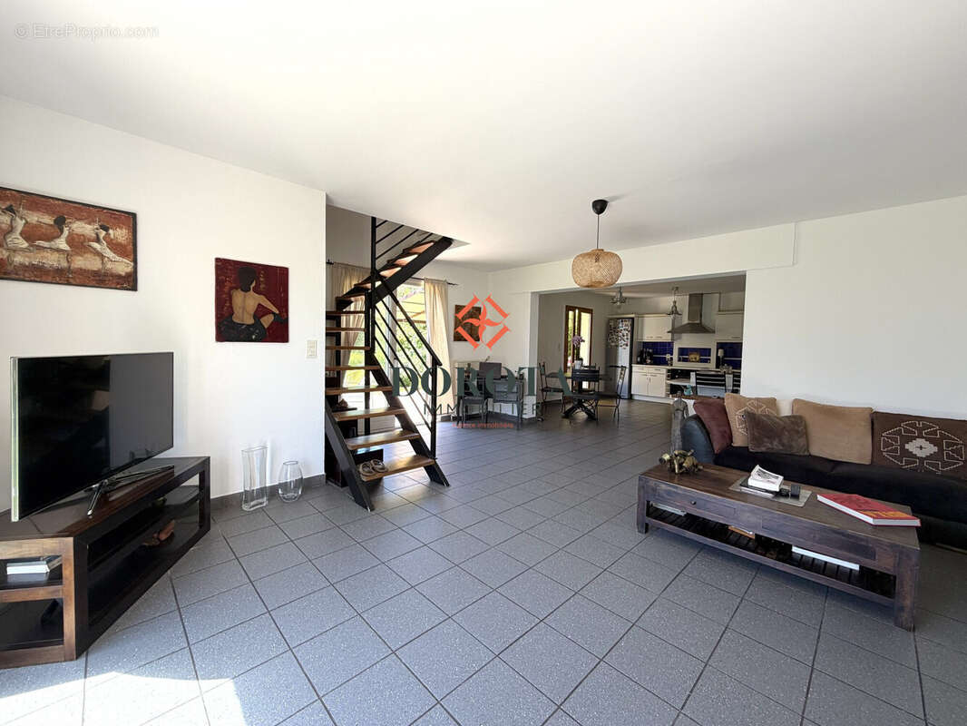 Maison à LUMBIN
