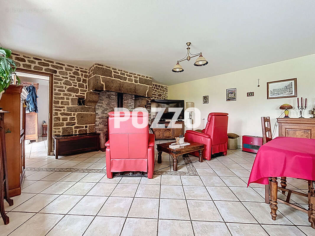 CHAMP DU BOULT - spacieuse maison au calme sur terrain de 7258 m² - photo 3