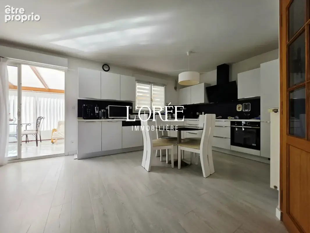 Pavillon individuel - semi plain pied - 150m2 - 4 chambres - veranda - garage - photo 5