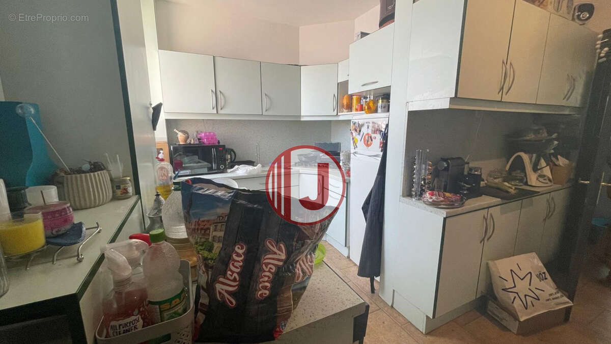 Mulhouse Rue Josué Hofer - Appartement spacieux de 144 m2 avec 7 pièces dont 5 chambres - photo 10