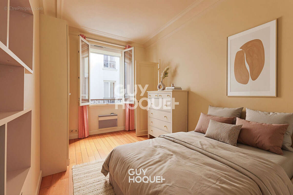 Appartement à PARIS-11E