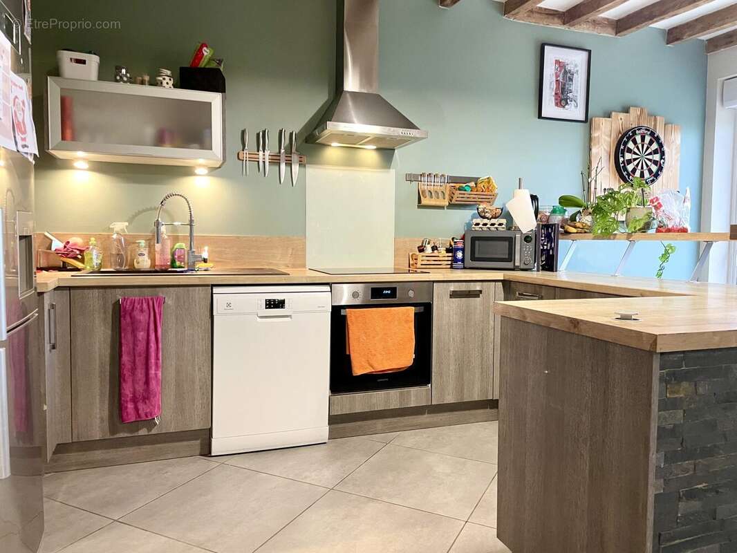 Cuisine - Maison à DEHAULT