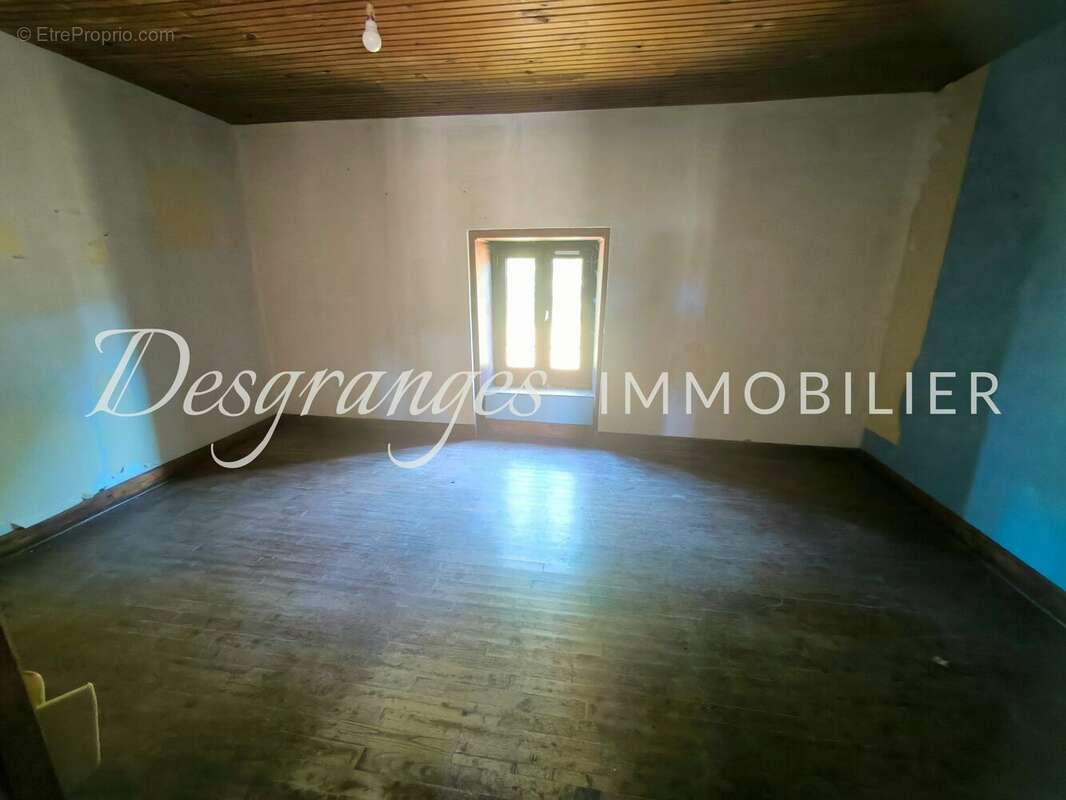Maison 80 m² à Bussiere-Galant  - photo 9