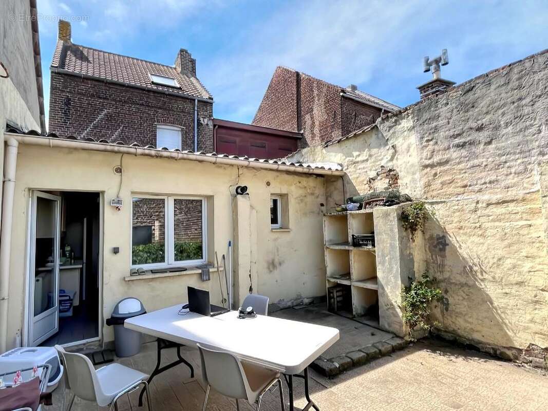Maison à MONTIGNY-EN-GOHELLE