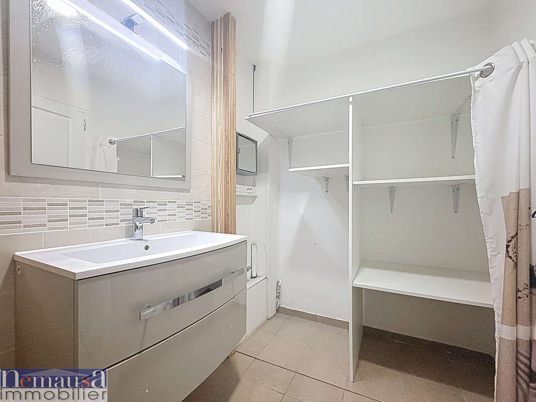 Appartement à NIMES
