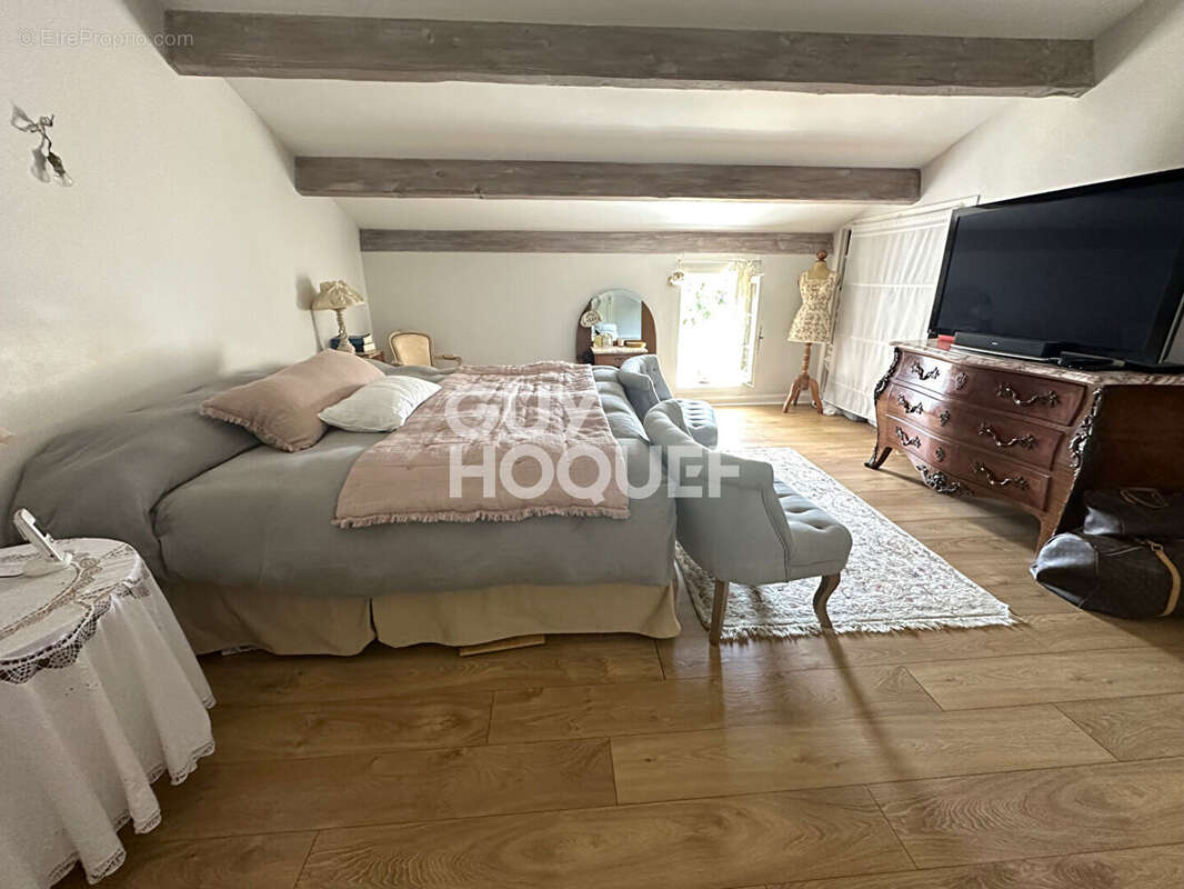 Maison à SAINT-JEAN-DE-LIVERSAY