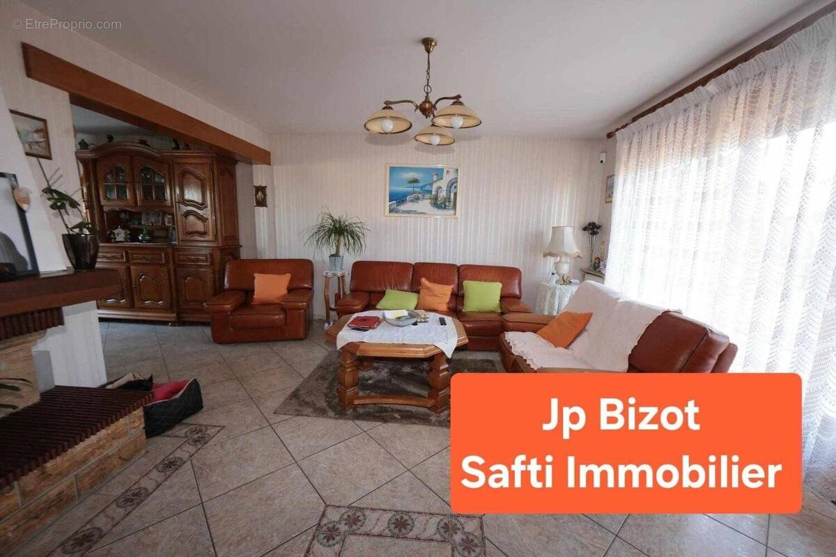 Photo 1 - Maison à MORANGIS