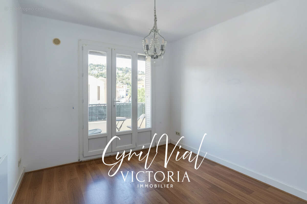 Appartement à SAINT-MANDRIER-SUR-MER