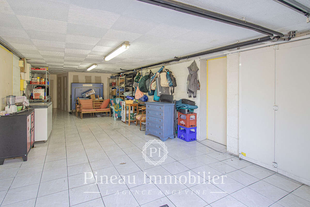 Maison à SAINT-SYLVAIN-D'ANJOU