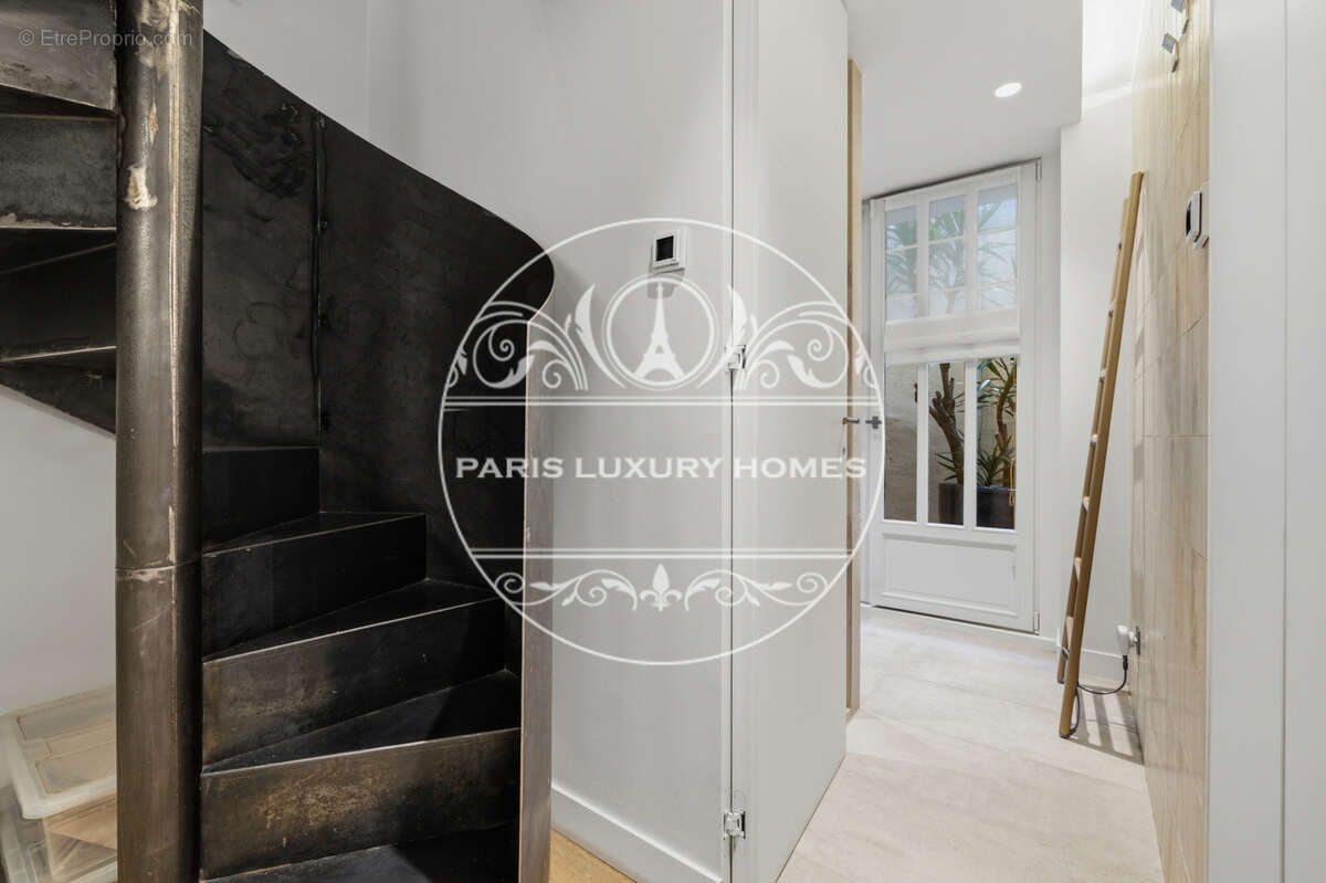 Appartement à PARIS-11E