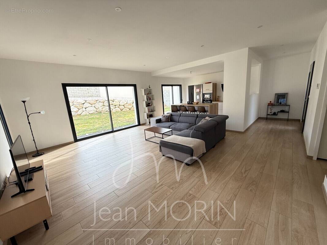 Maison à CHATUZANGE-LE-GOUBET