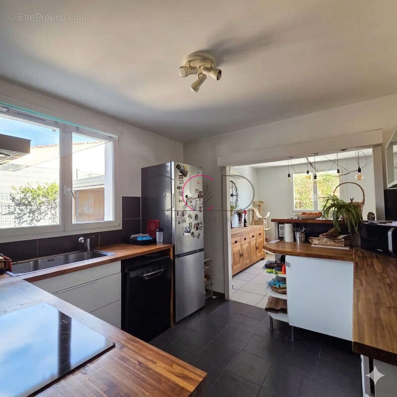 Maison à COUDOUX