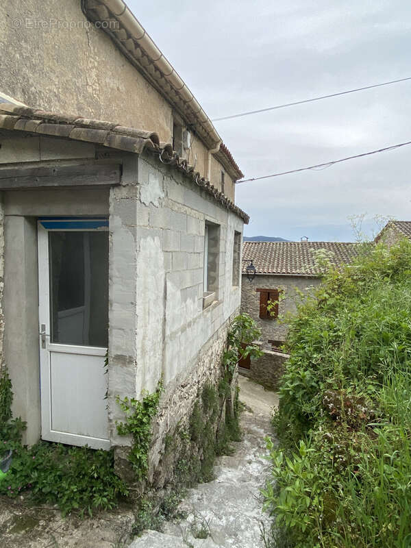 Maison à SAINT-ANDRE-DE-MAJENCOULES