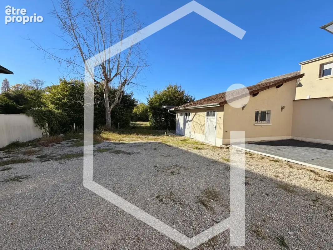 Maison familiale en centre-ville de Cosne-Cours-sur-Loire - photo 19