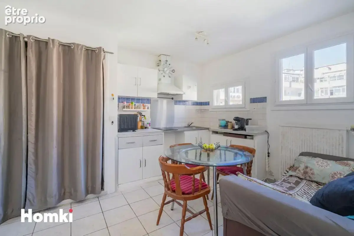 Appartement à MARSEILLE-7E
