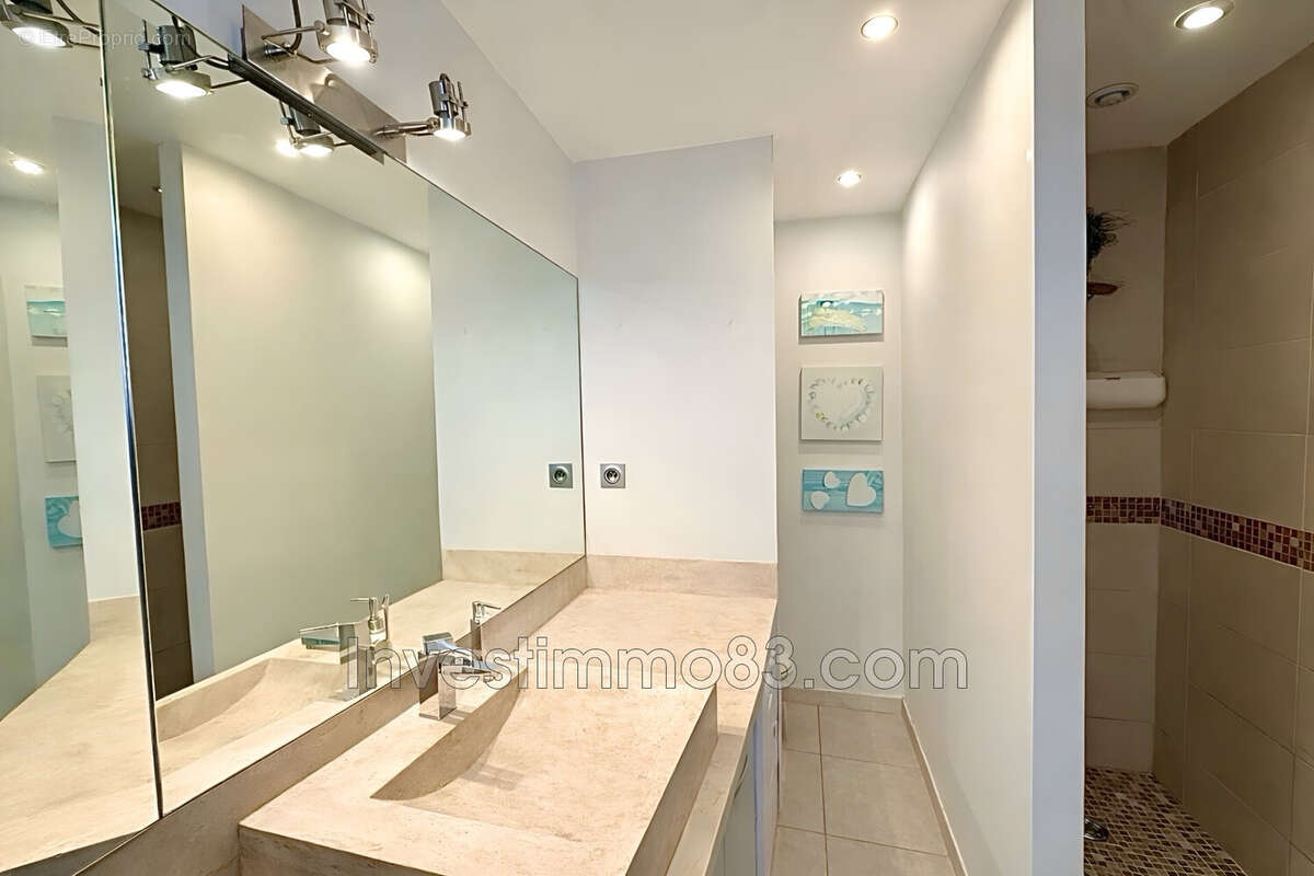 Appartement à MARSEILLE-9E