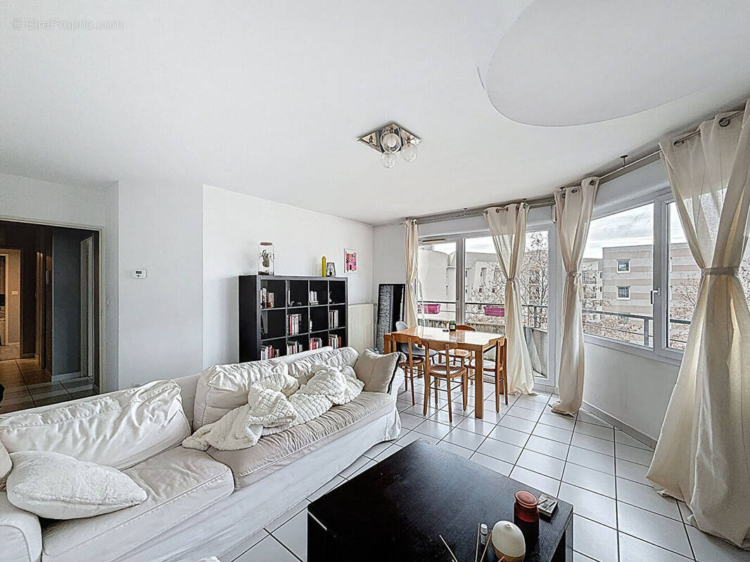 Appartement à LYON-8E