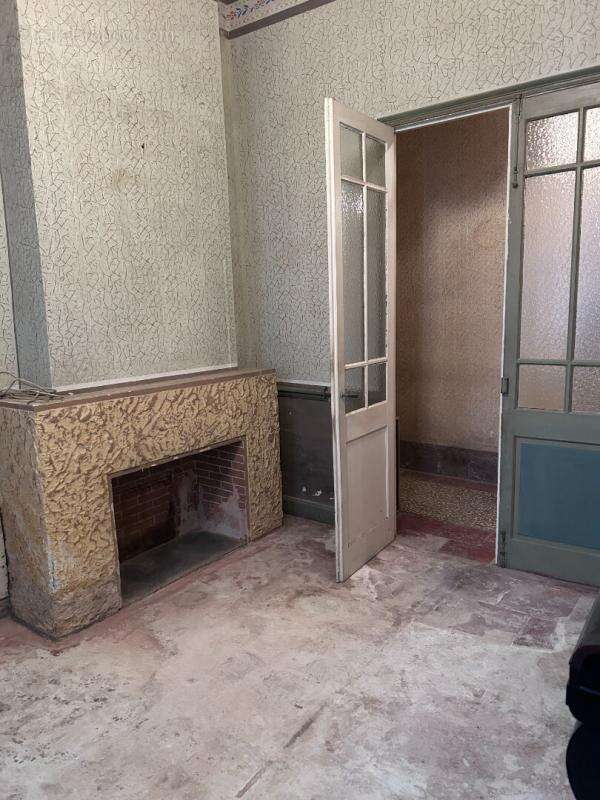 Maison à AZILLE
