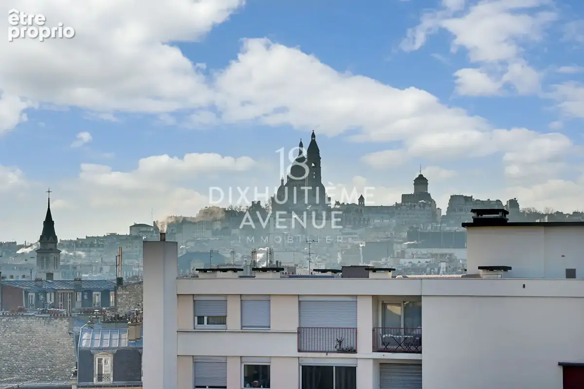 Rue Letort- 94m2- Dernier étage -terrasse- vue Sacré Coeur - photo 2