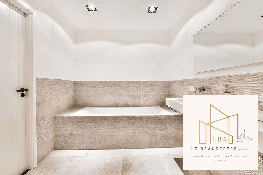 Appartement 109 m² à Martigues  - photo 4