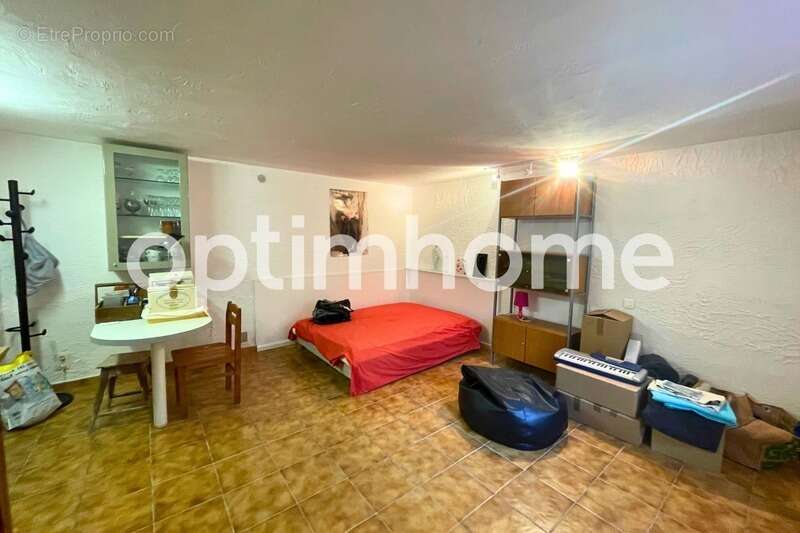 Maison à SAINT-LAURENT-DU-VAR