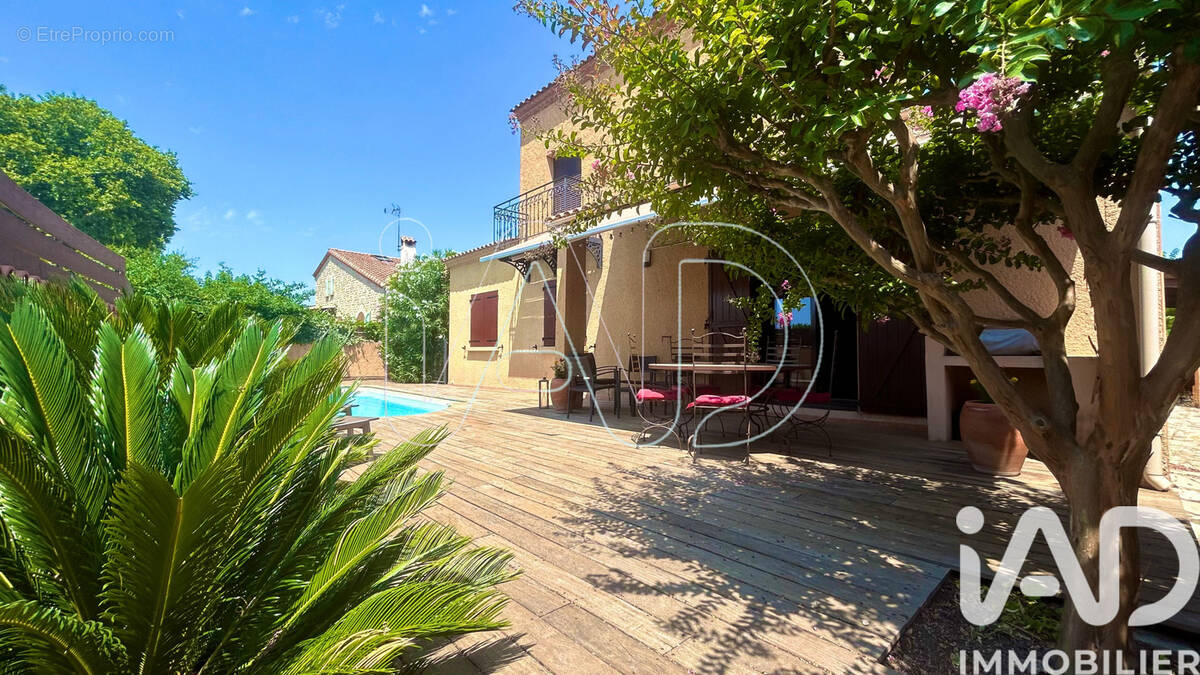 Photo 1 - Maison à LAVERUNE