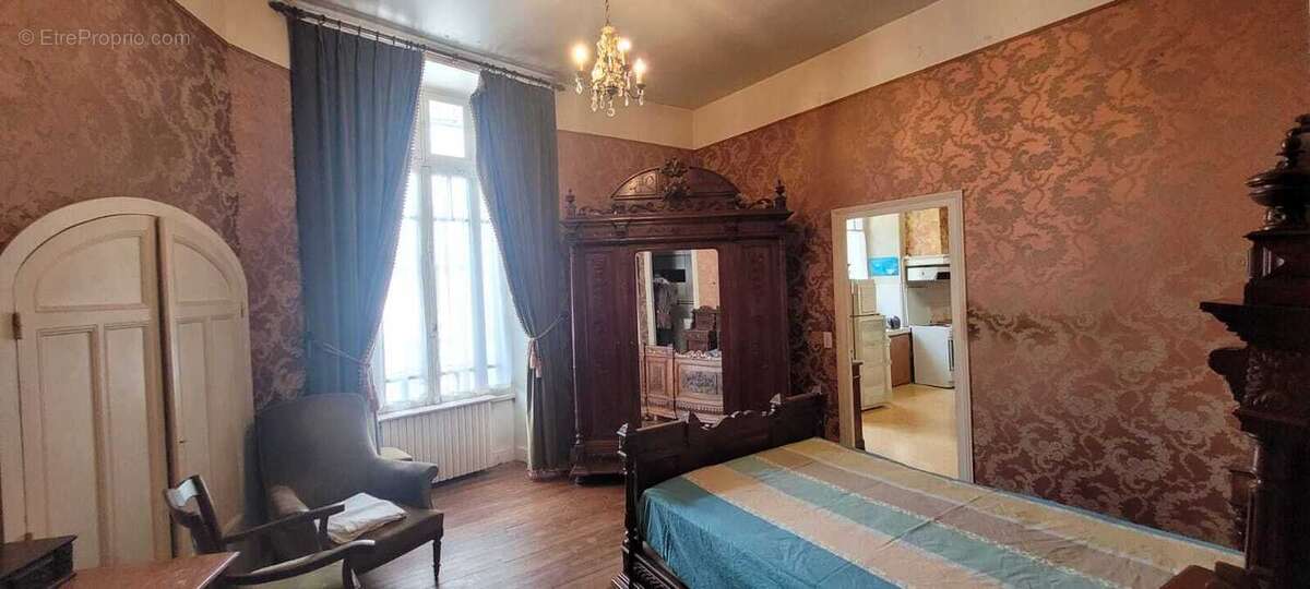 Appartement à ALLASSAC