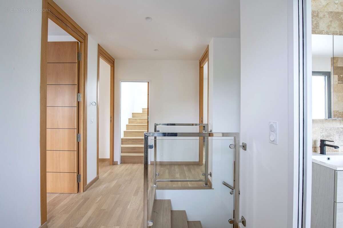 Maison à NANTERRE