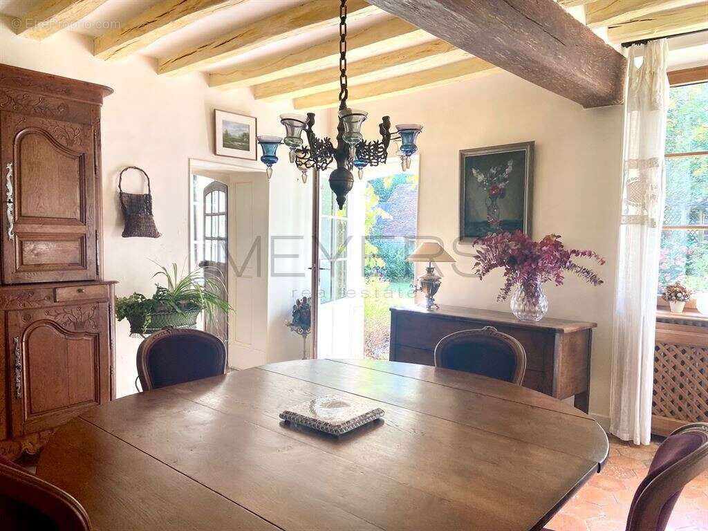 Maison à MONTFORT-L'AMAURY