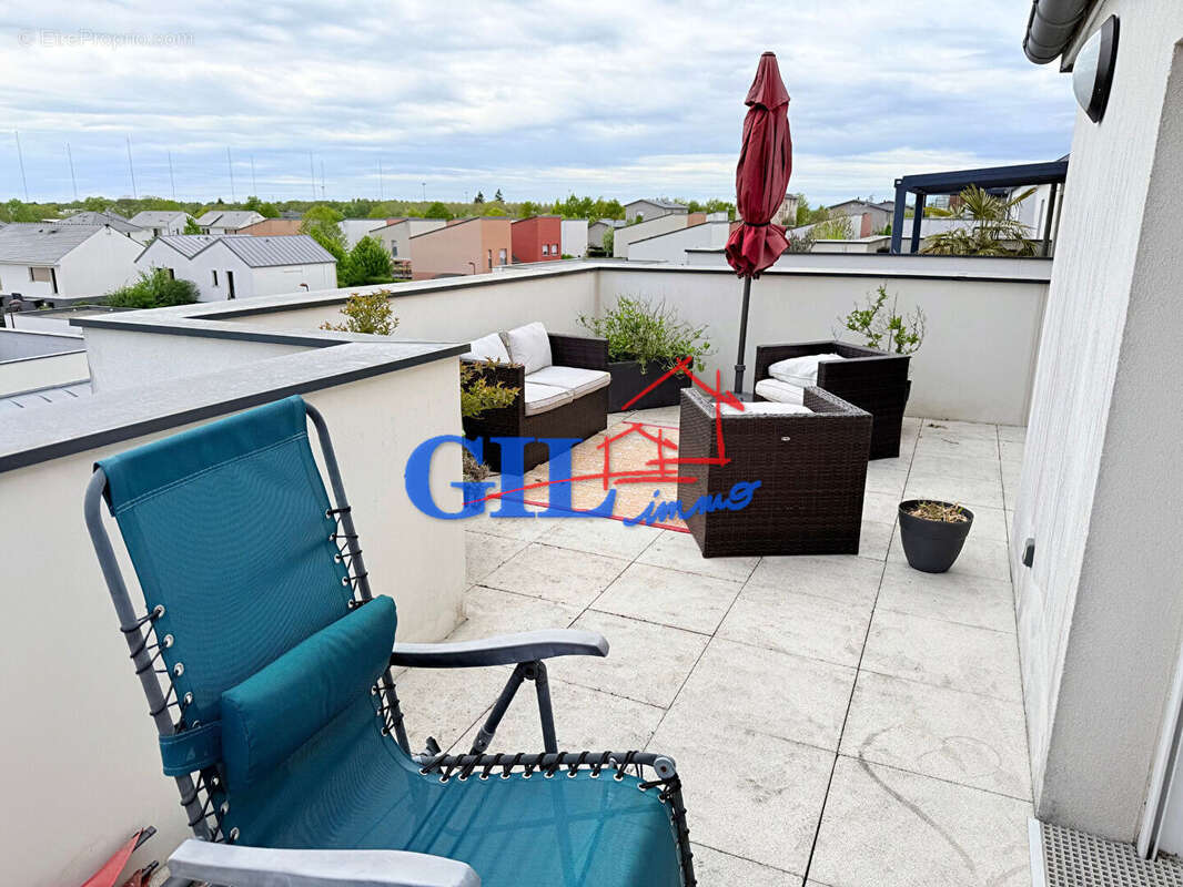 Appartement à VERT-SAINT-DENIS