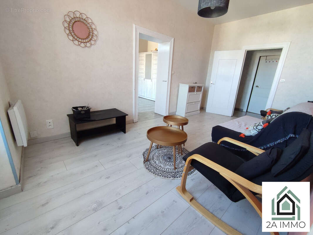 Appartement 54 m² à Royat  - photo 2