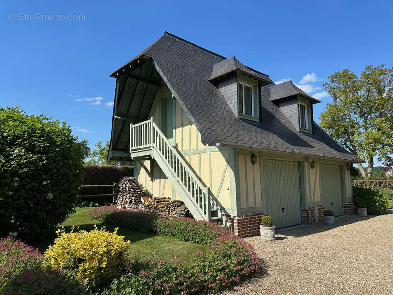Maison à MONTFORT-SUR-RISLE