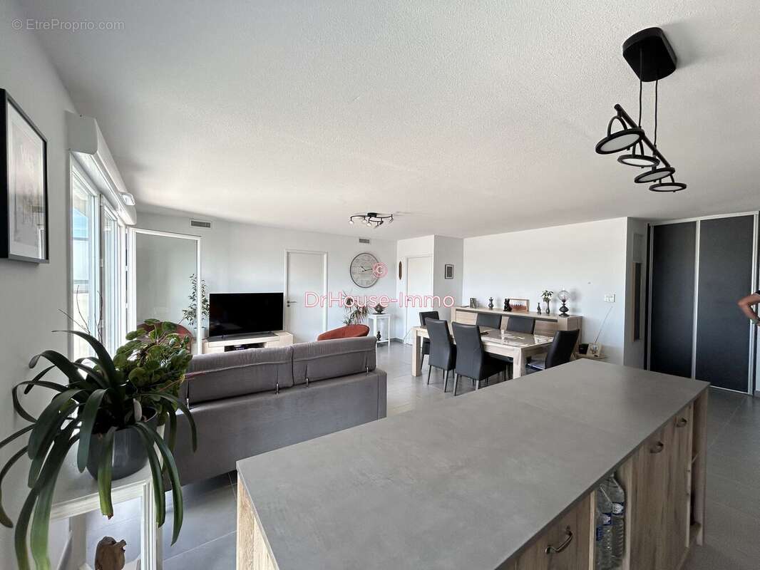 Appartement à VIAS