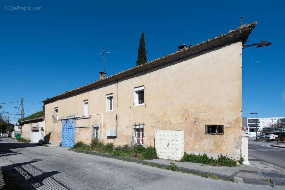 Maison à LE PONTET