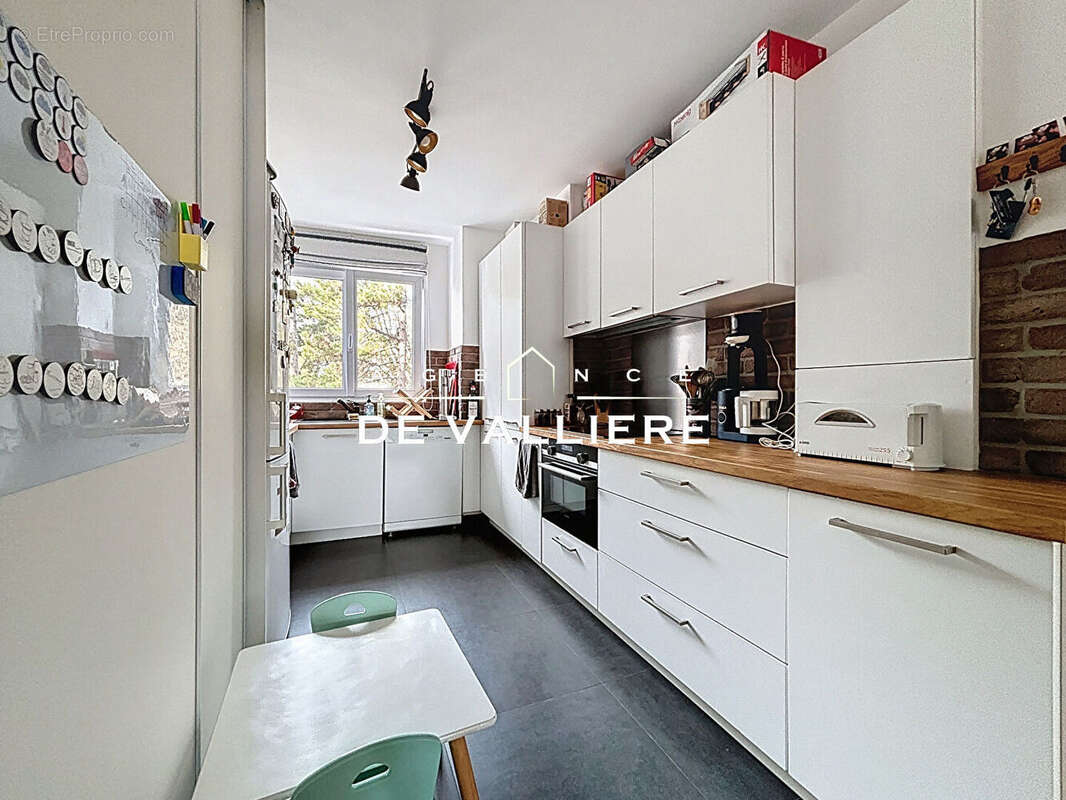 Appartement à SURESNES